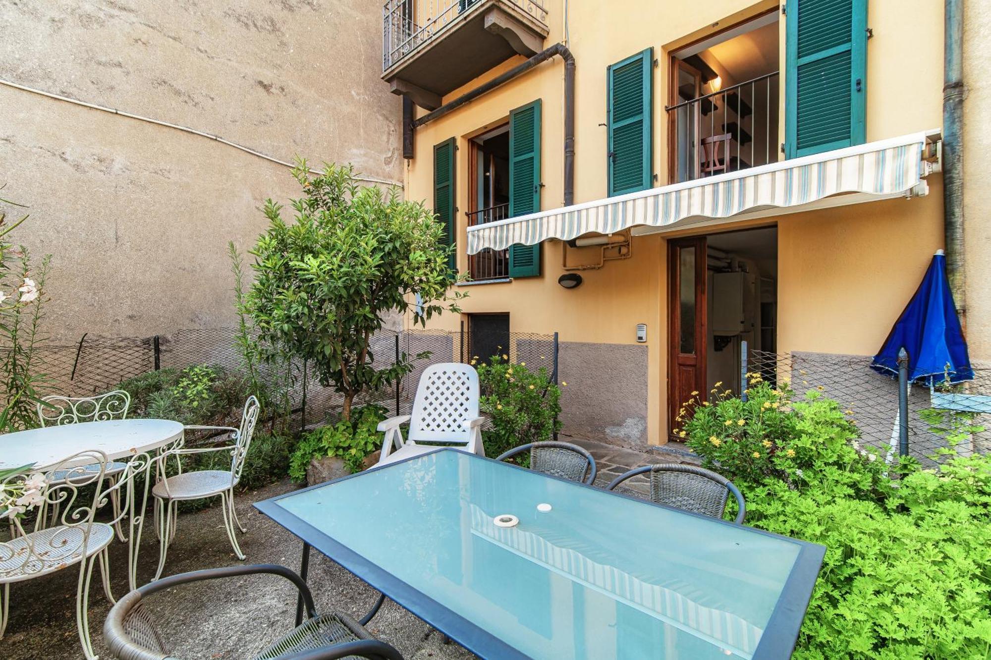 Delizioso Bilocale Vista Lago Colonno Exterior photo